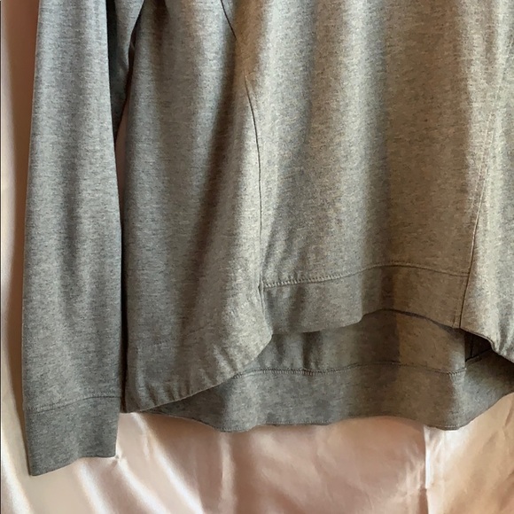 Grey Nike sweater 🤍 - Picture 5 of 6